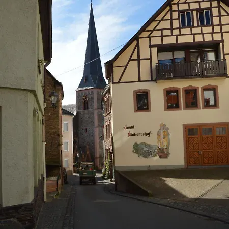 Classy In Near Forest * Uerzig