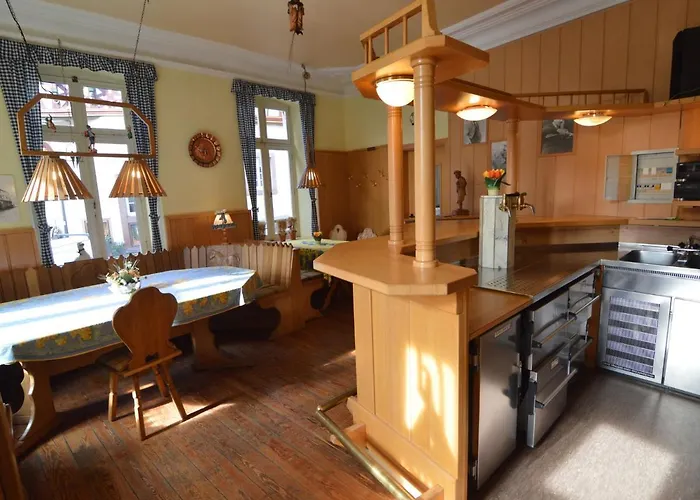 בית נופש Heritage Riverside *